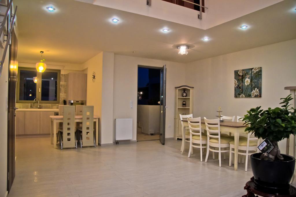 Sea View Beachfront Villa Maria กูเวส ภายนอก รูปภาพ
