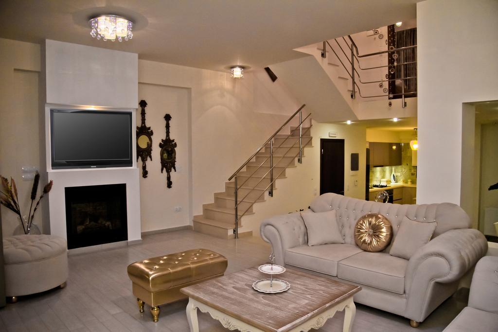 Sea View Beachfront Villa Maria กูเวส ภายนอก รูปภาพ