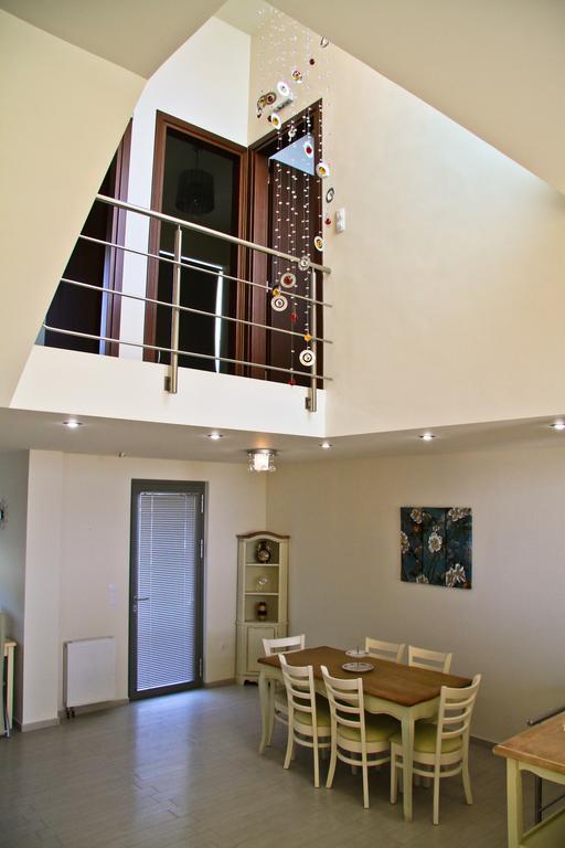 Sea View Beachfront Villa Maria กูเวส ภายนอก รูปภาพ