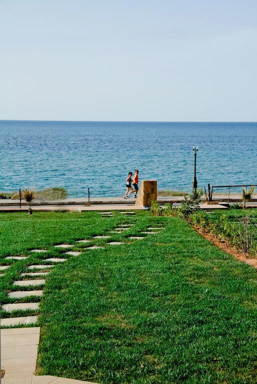 Sea View Beachfront Villa Maria กูเวส ภายนอก รูปภาพ